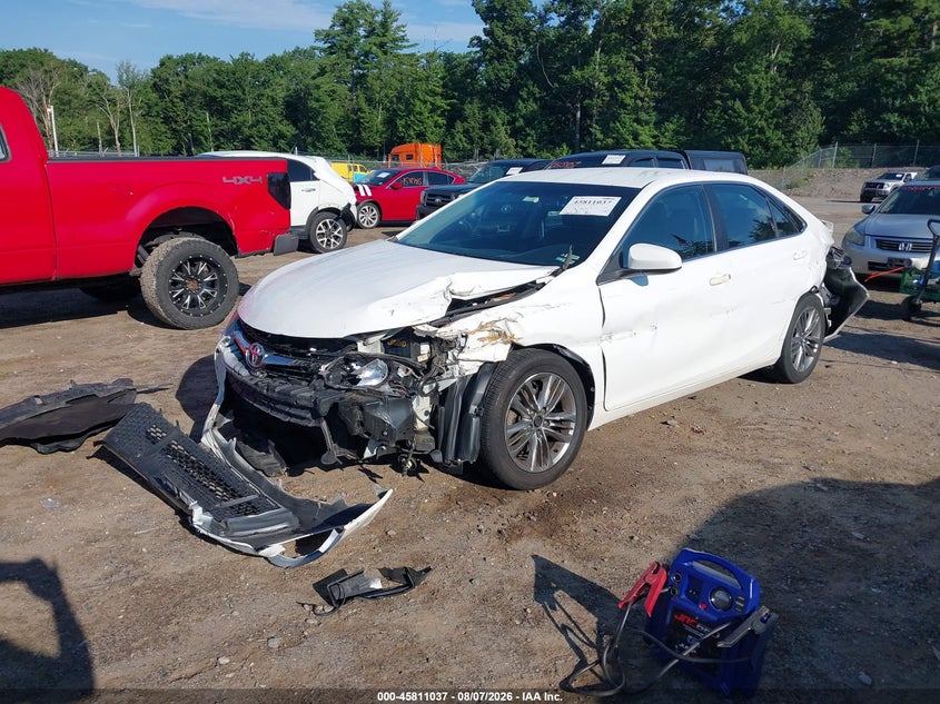 2017 TOYOTA CAMRY auction photo 2