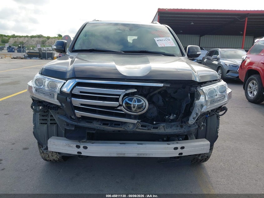 2018 TOYOTA LAND CRUISER auction photo 6