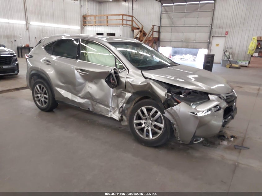 LEXUS NX 200T - zdjęcie 1