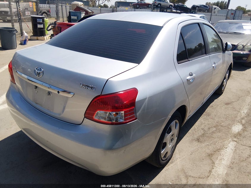 2012 TOYOTA YARIS auction photo 4