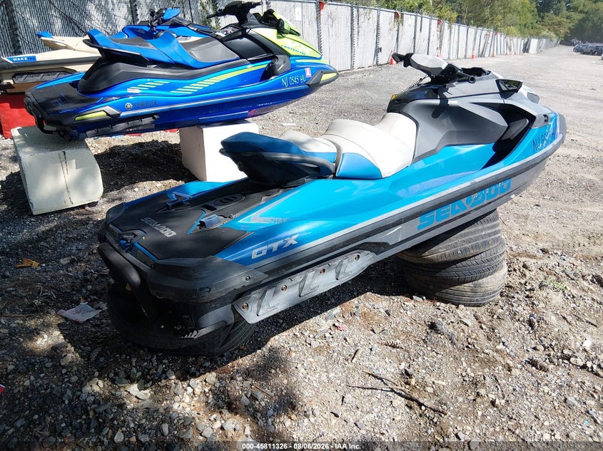 2020 SEADOO GTX 230 auction photo 4