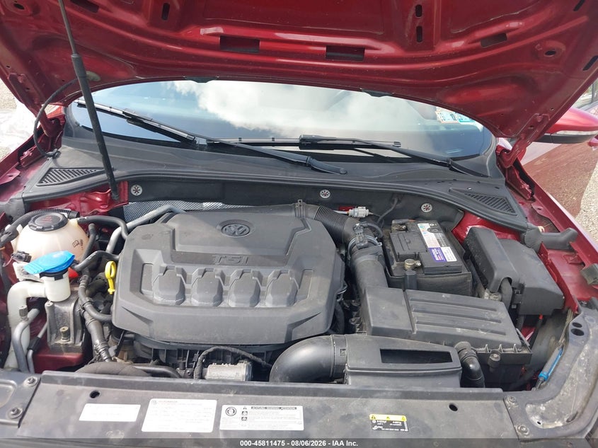 VOLKSWAGEN PASSAT 2018 VIN 1VWAA7A33JC027113