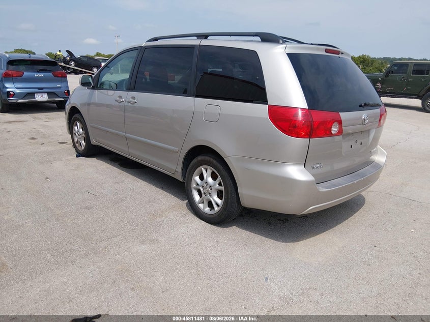 2006 TOYOTA SIENNA auction photo 3