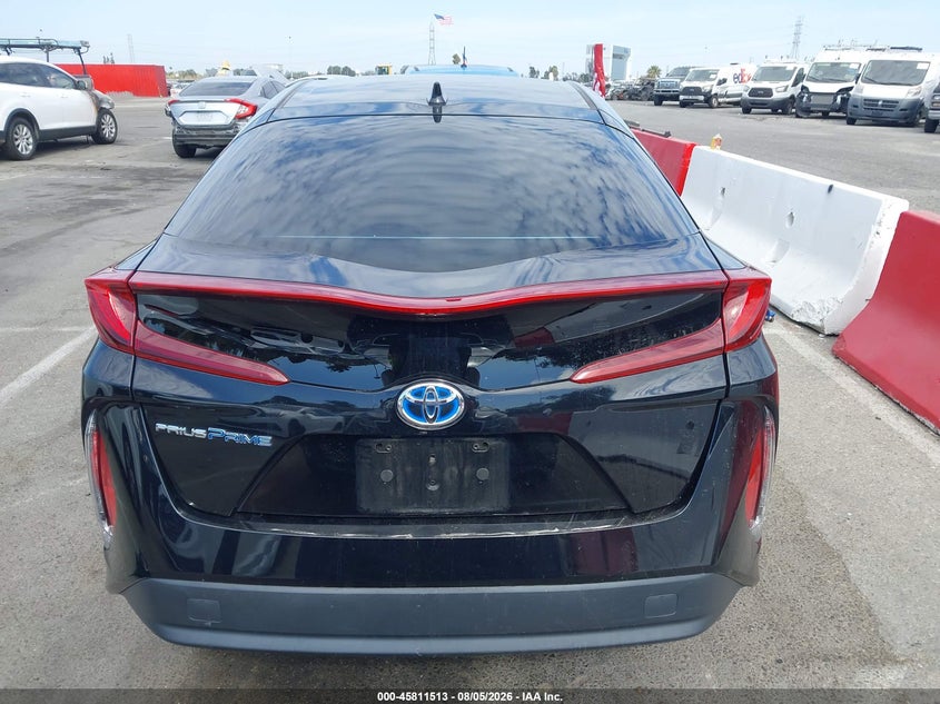 TOYOTA PRIUS PRIME - zdjęcie 16