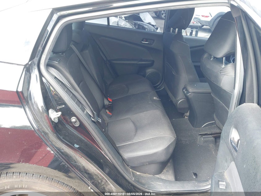 TOYOTA PRIUS PRIME - zdjęcie 8