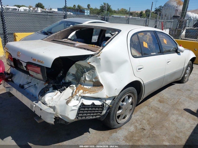 1996 LEXUS GS auction photo 4