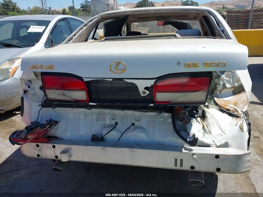 1996 LEXUS GS auction photo 6