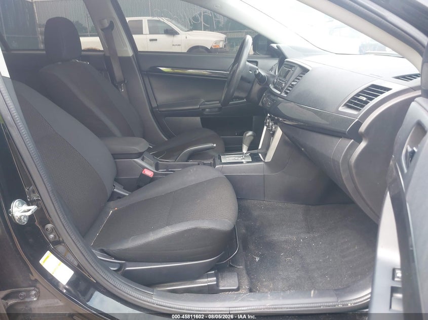 2016 MITSUBISHI LANCER auction photo 5
