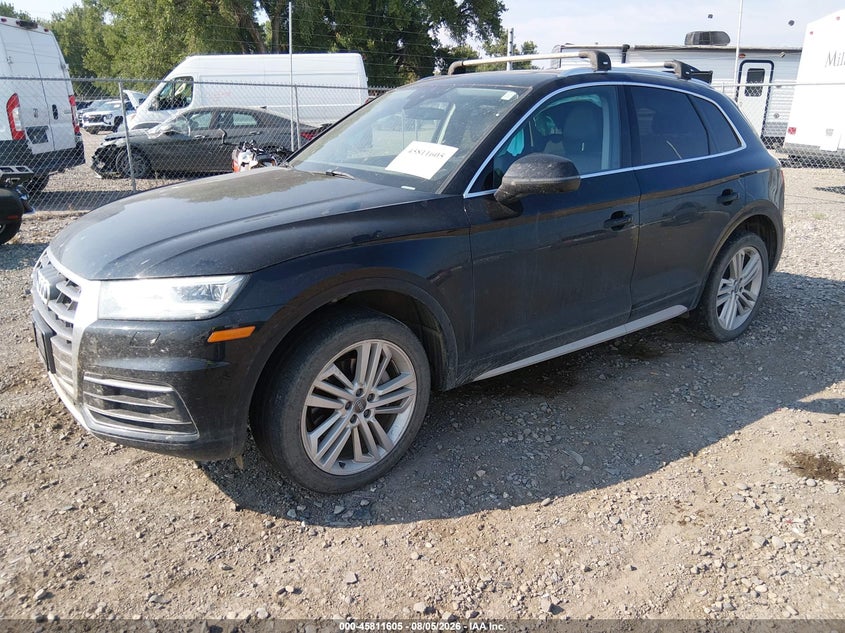 Vin: wa1bnafy0j2007060, lot: 46310451, audi q5 2.0t premium/2.0t tech premium 20182