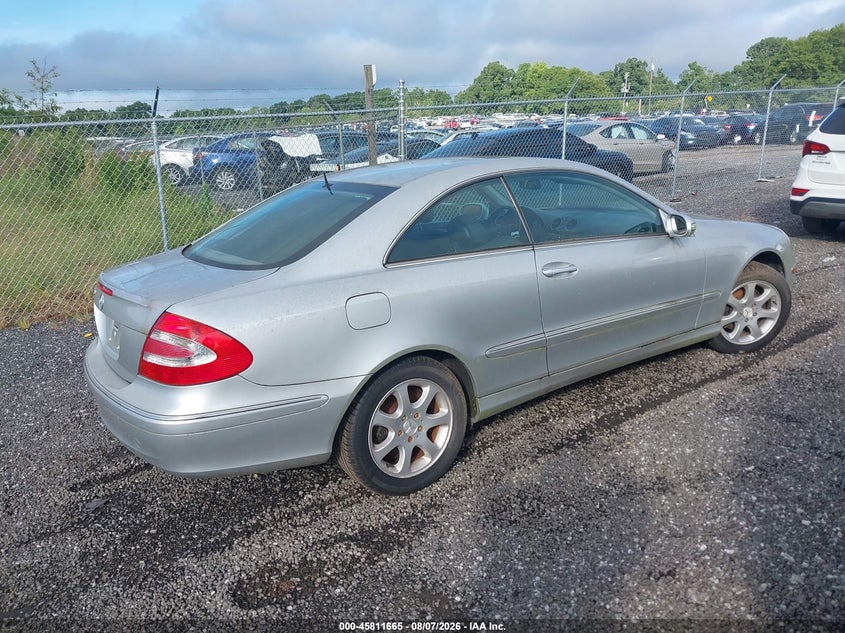 2004 MERCEDES-BENZ CLK 320 auction photo 4