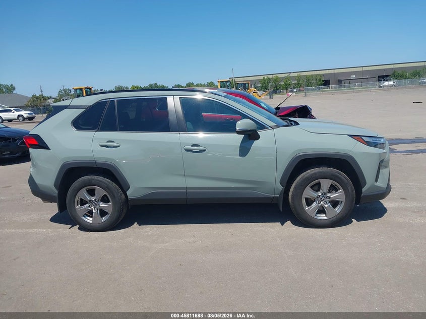 TOYOTA RAV4 - zdjęcie 13