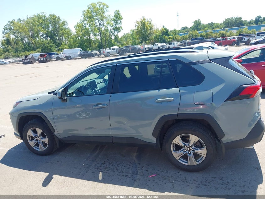 TOYOTA RAV4 - zdjęcie 14