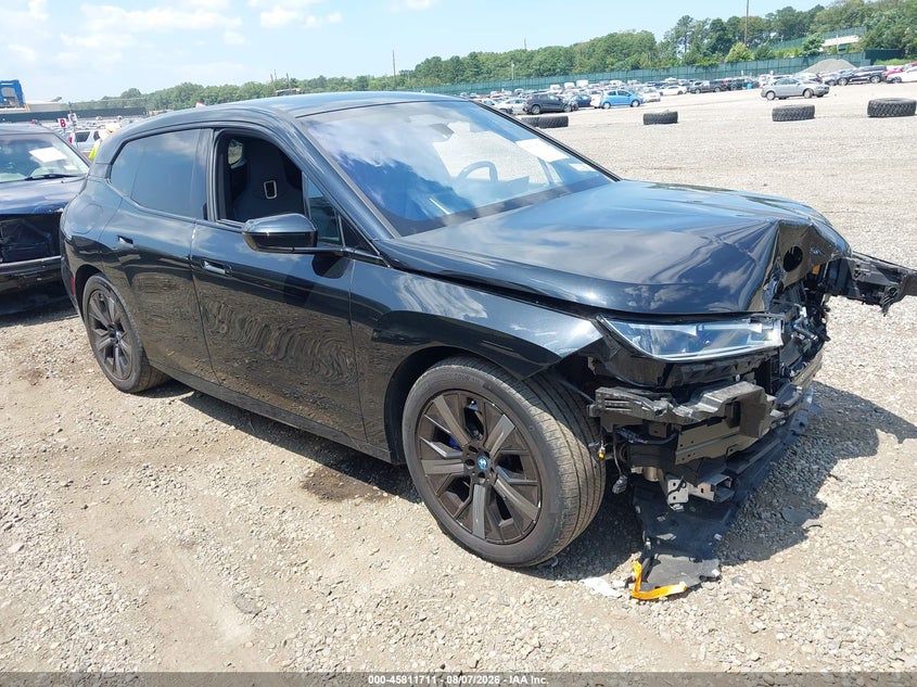 Vin: wb533cf03rcp30229, lot: 46310557, bmw ix m60 2024 img_1