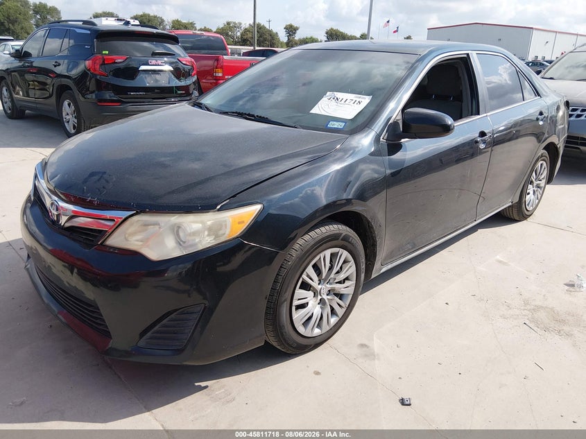 Vin: 4t1bf1fk6eu319999, lot: 46310564, toyota camry le 20142