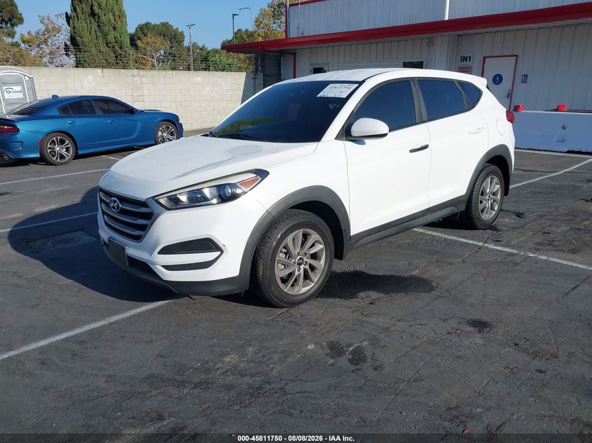 2018 HYUNDAI TUCSON auction photo 2