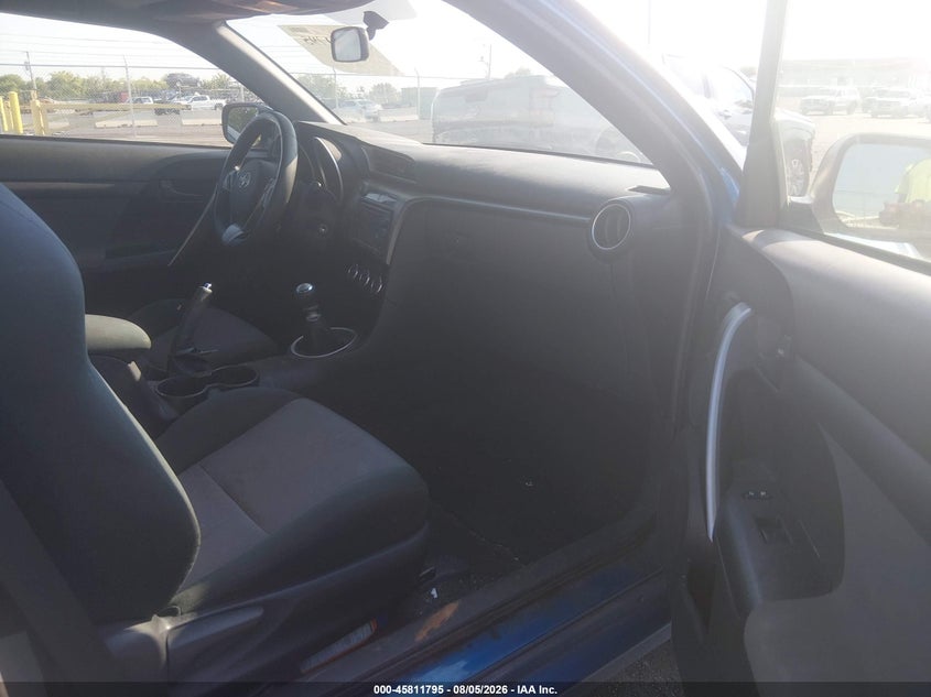 2014 SCION TC auction photo 5