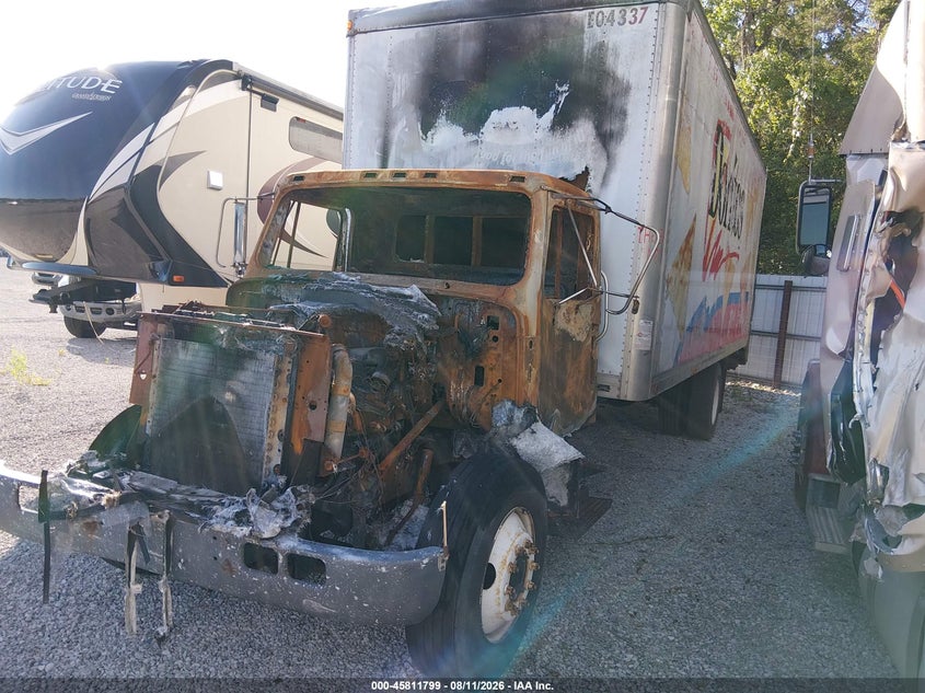 2002 INTERNATIONAL 4000 auction photo 2