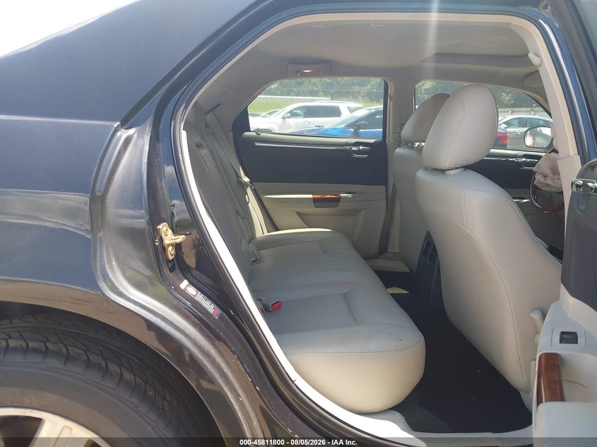 2005 CHRYSLER 300 auction photo 8