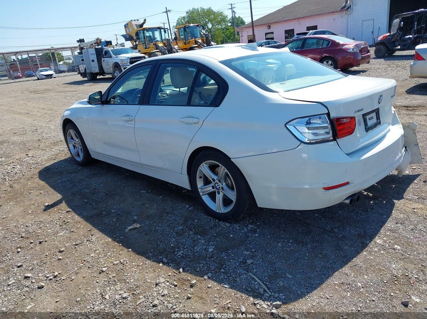 Vin: wba3b5c50ef599320, lot: 46310775, bmw 328i xdrive 20143
