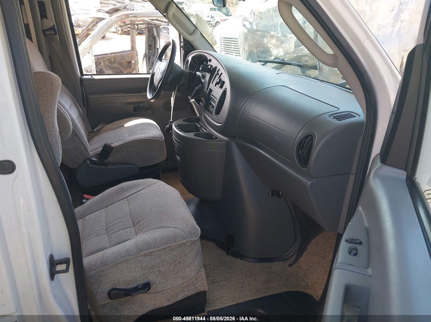 2005 FORD E-450 CUTAWAY auction photo 7