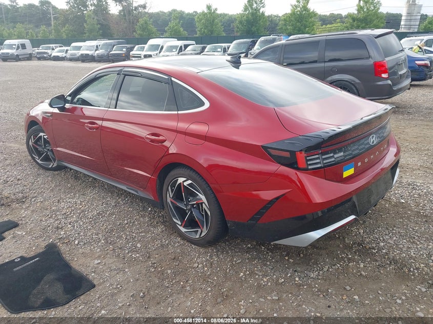 2024 HYUNDAI SONATA auction photo 3