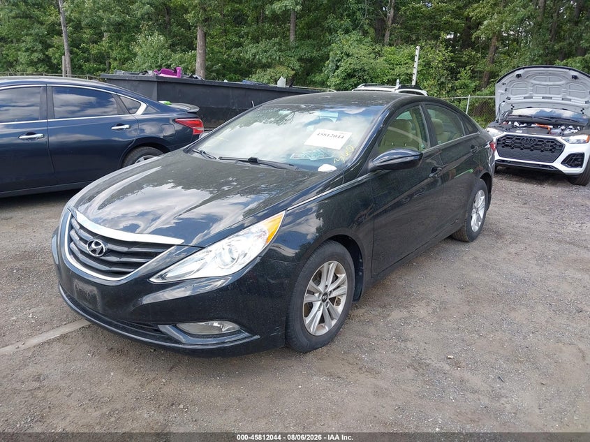 2013 Hyundai Sonata, Вандализм, IAAI, VIN 5NPEB4AC6DH808832 — фото 2