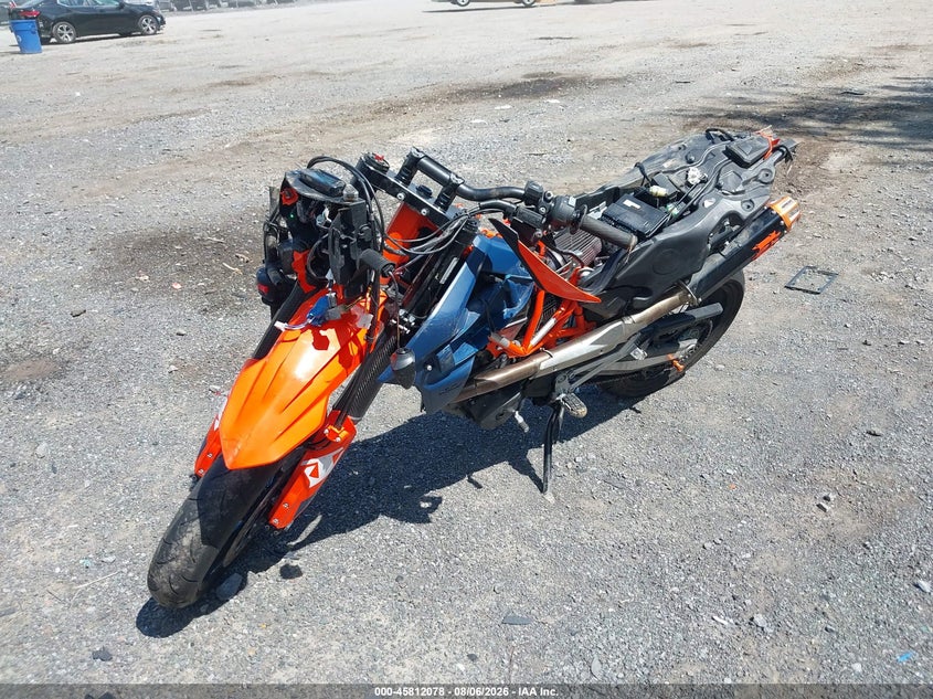 2023 KTM 690 SUPERMOTO ENDURO_BIKE 1