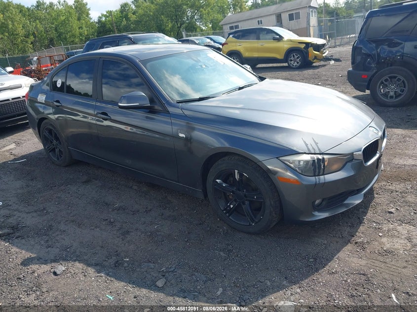 Vin: wba3c3c56ef983698, lot: 46310937, bmw 320i xdrive 2014 img_1