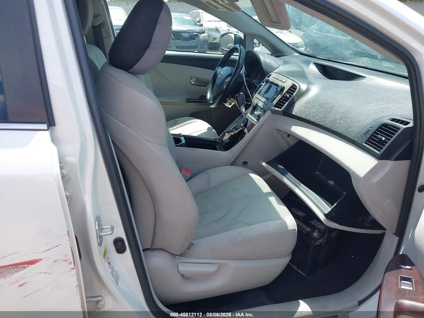 2010 TOYOTA VENZA auction photo 5