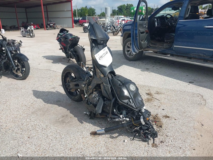 2025 Yamaha Yzfr7