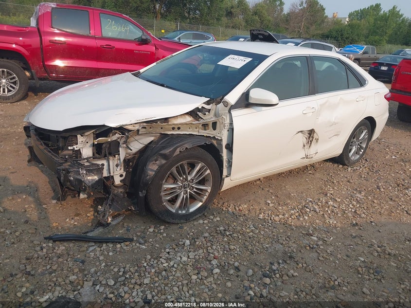 2015 TOYOTA CAMRY auction photo 2
