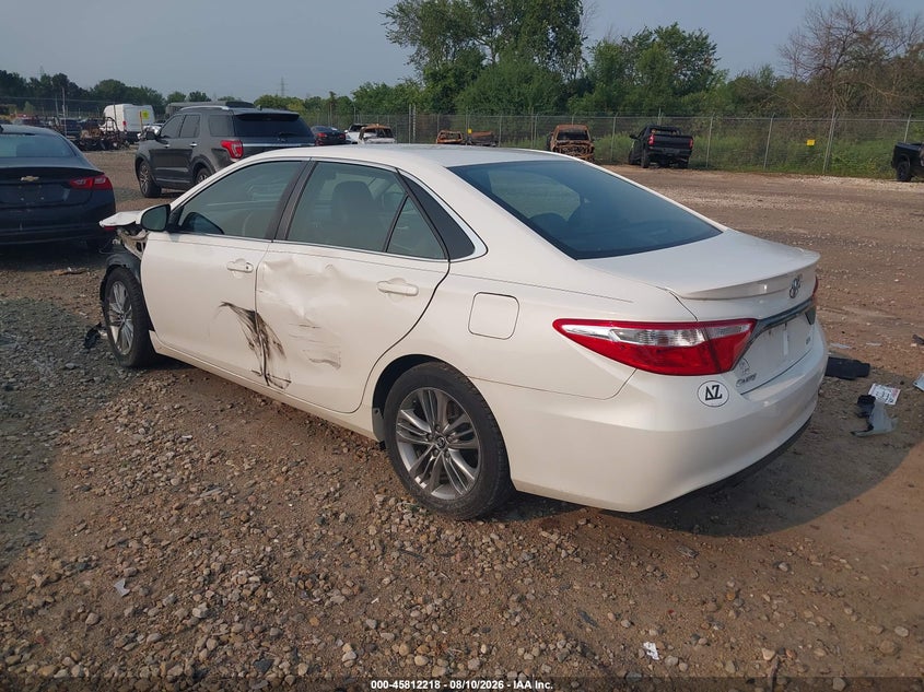 2015 TOYOTA CAMRY auction photo 3