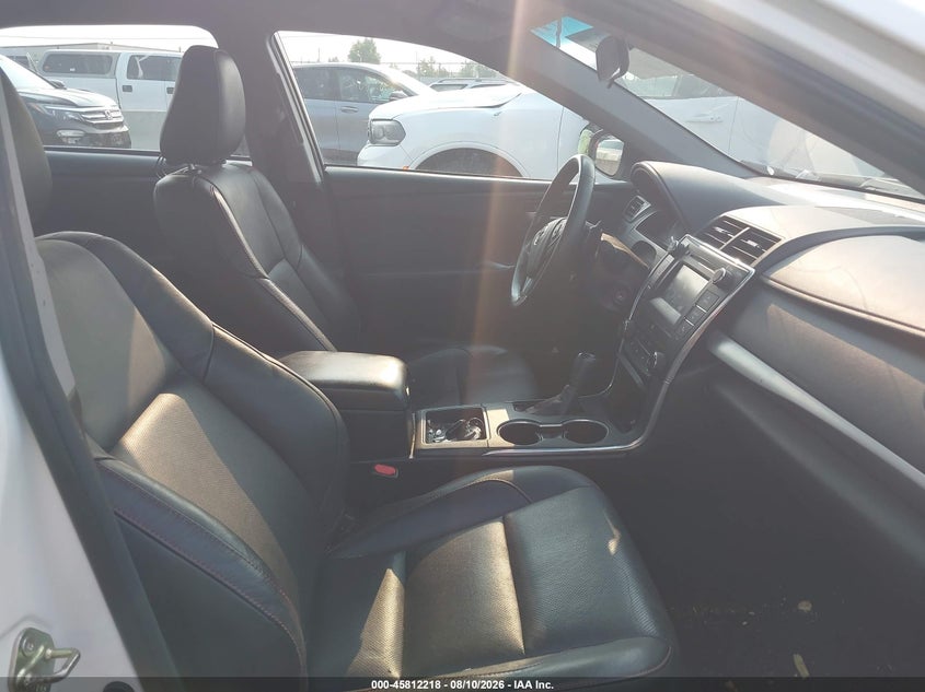 2015 TOYOTA CAMRY auction photo 5