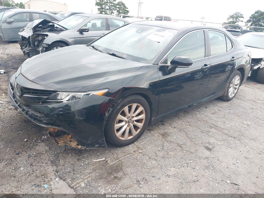 Vin: 4t1b11hk6ju530710, lot: 46311131, toyota camry le 20182