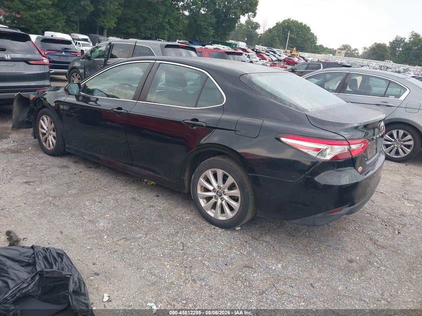 Vin: 4t1b11hk6ju530710, lot: 46311131, toyota camry le 20183