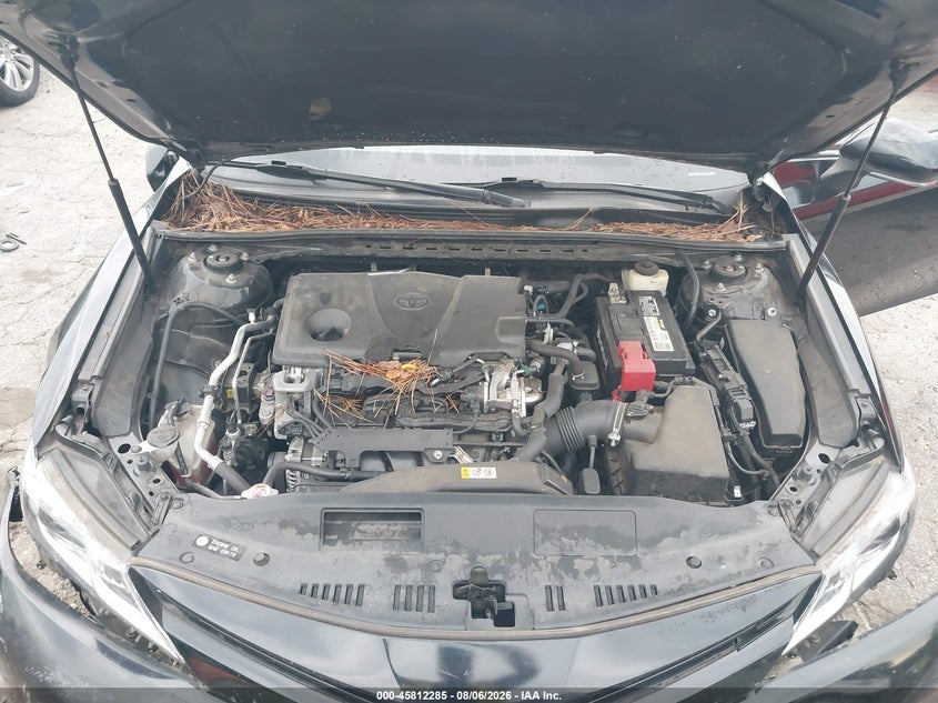 TOYOTA CAMRY - zdjęcie 10
