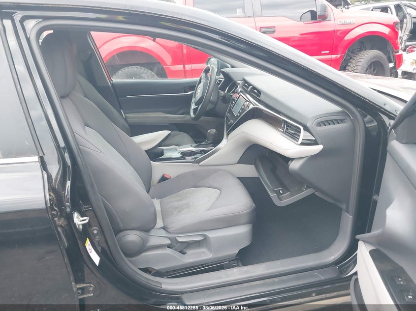 2018 TOYOTA CAMRY auction photo 5