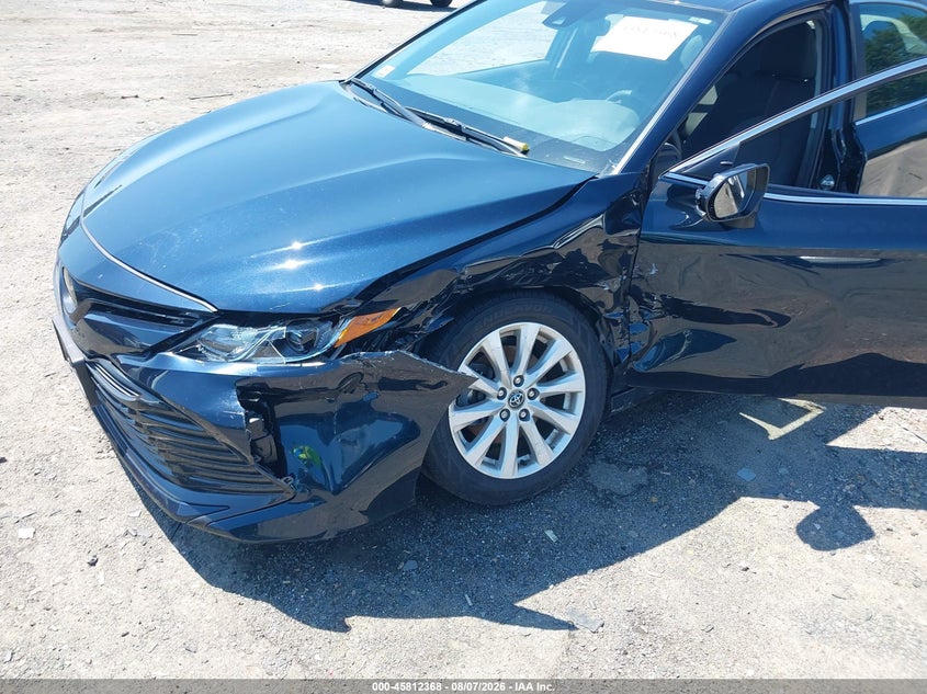 2020 TOYOTA CAMRY auction photo 6