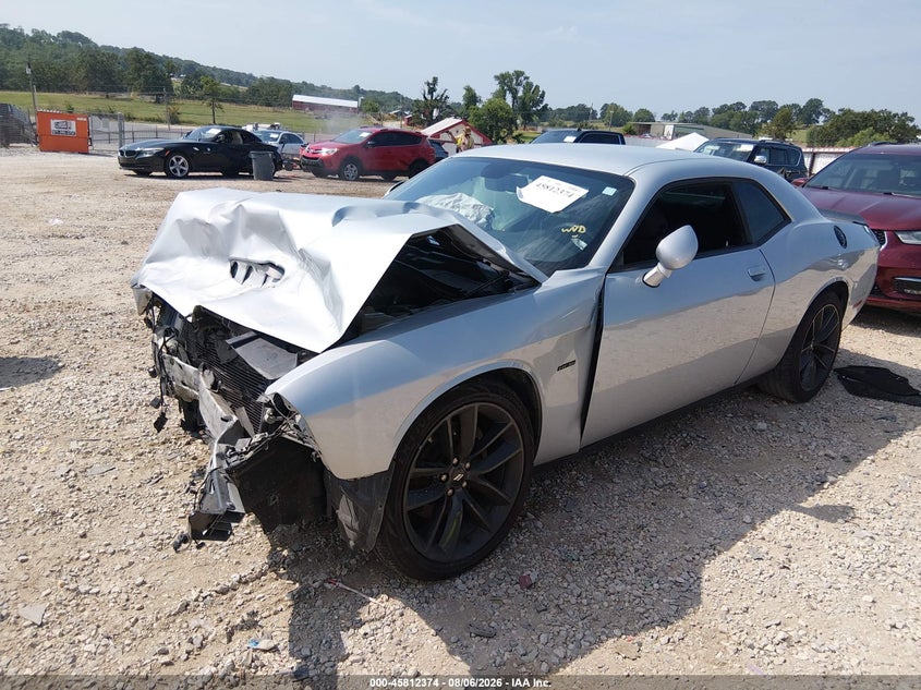 DODGE CHALLENGER - zdjęcie 2