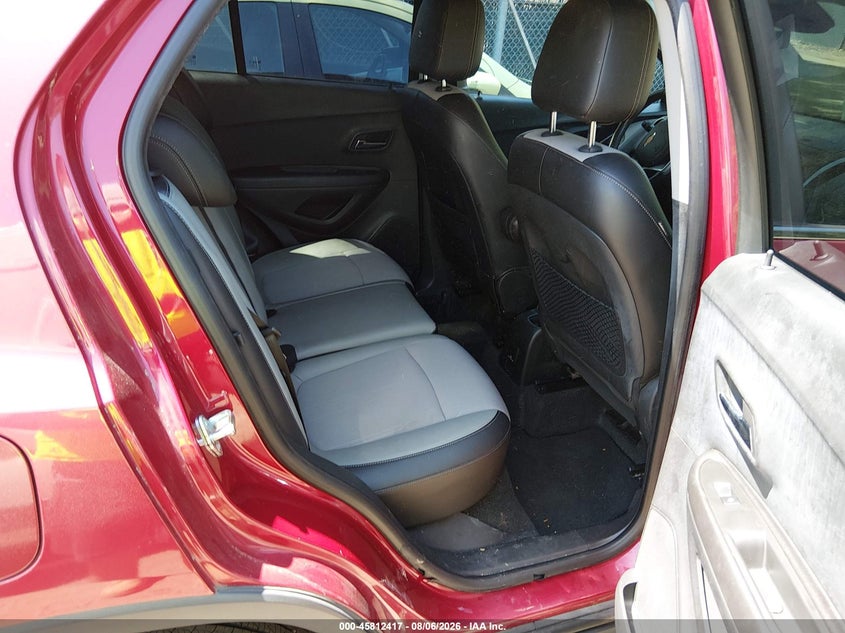 2015 CHEVROLET TRAX auction photo 8