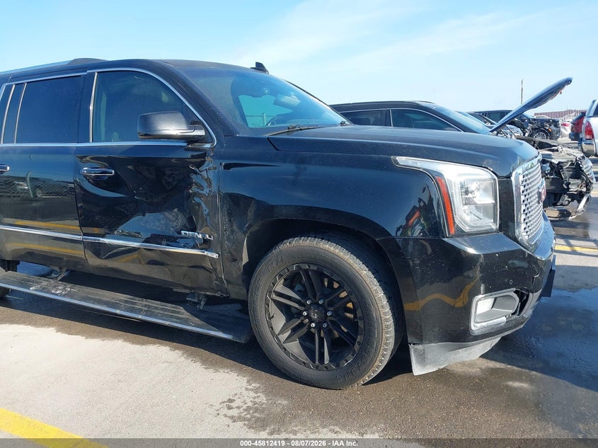 GMC YUKON XL - zdjęcie 6