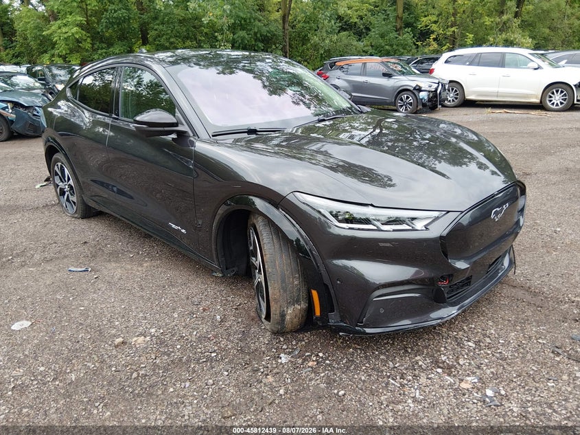 Vin: 3fmtk3ss6nma43975, lot: 46311285, ford mustang mach-e premium 2022 img_1