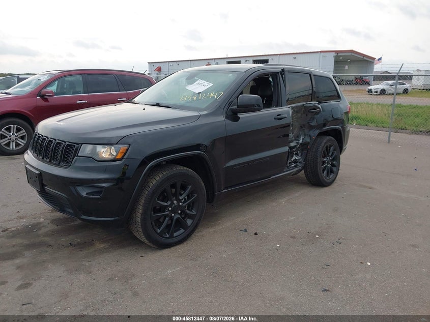 JEEP GRAND CHEROKEE - zdjęcie 14