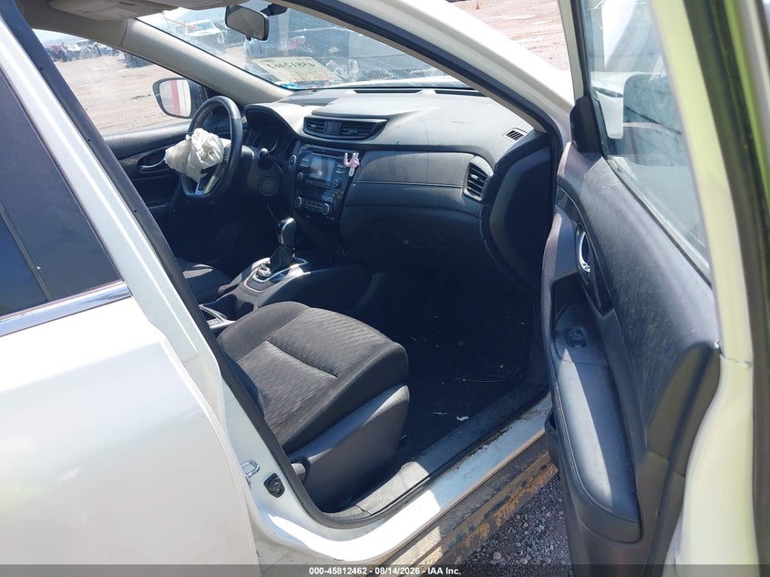 2017 NISSAN ROGUE auction photo 5