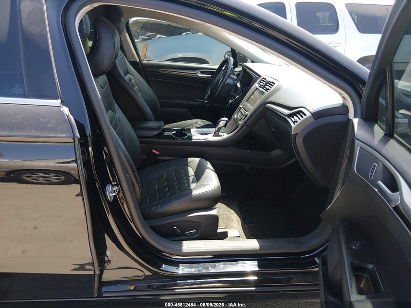 2016 FORD FUSION ENERGI auction photo 5