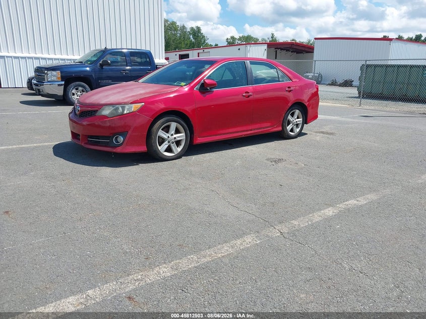 Vin: 4t1bf1fk2du657107, lot: 46311349, toyota camry se 20132