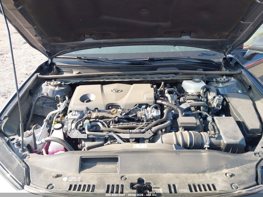 TOYOTA CAMRY - zdjęcie 10