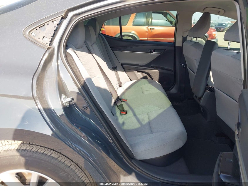 TOYOTA CAMRY - zdjęcie 8