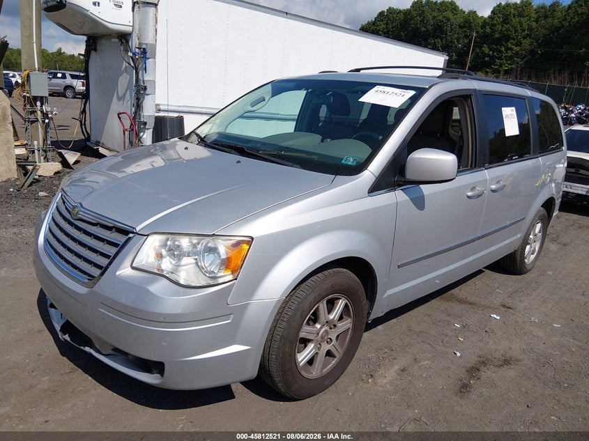 Vin: 2a4rr5d12ar206077, lot: 46311367, chrysler town & country touring 20102