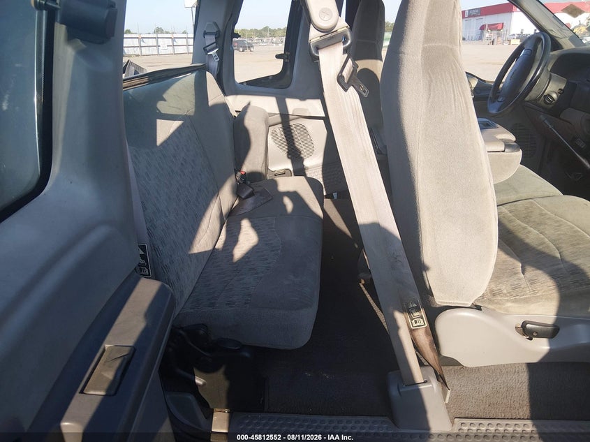 2000 FORD F-250 auction photo 8